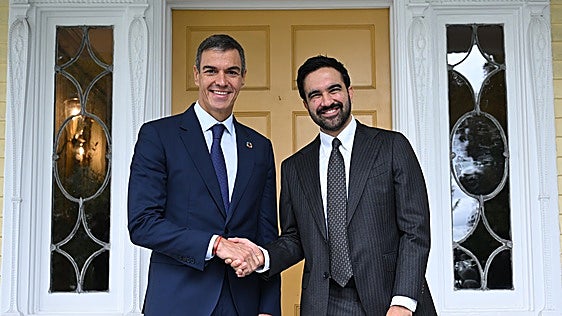Córdoba brilla en Nueva York: se cuela en el encuentro de Pedro Sánchez y su alcalde gracias a Lorca