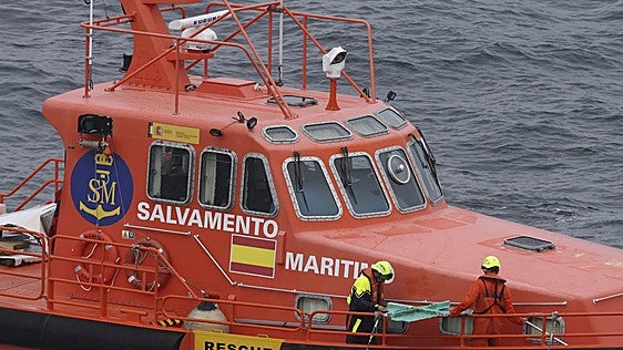 Marruecos ignoró el aviso de una patera en sus aguas que tuvo que rescatar Salvamento Marítimo horas después