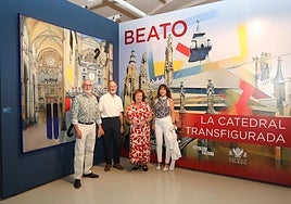 Beato, con la concejal de Cultura, Ana Pérez y los comisarios de la exposición Juan Antonio García Castro y Mila Ortiz
