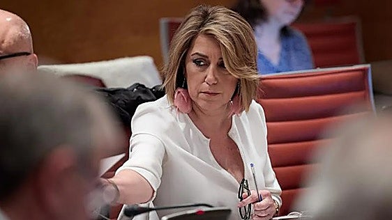 Susana Díaz ve la explicación de Zapatero sobre sus joyas «mucho peor» que su «atronador silencio en tres meses»