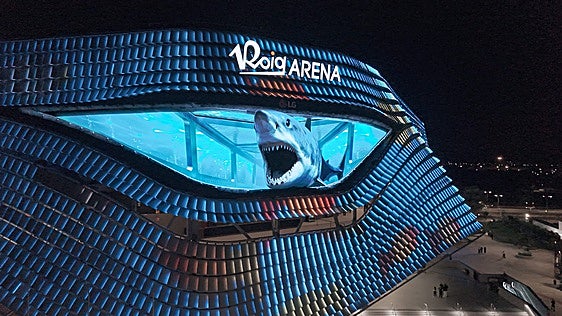 Roig Arena renueva sus creaciones audiovisuales con un espectáculo de luz y arte digital que rinde homenaje a Valencia