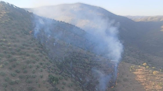 El Infoca da por controlado el incendio forestal de Pozoblanco