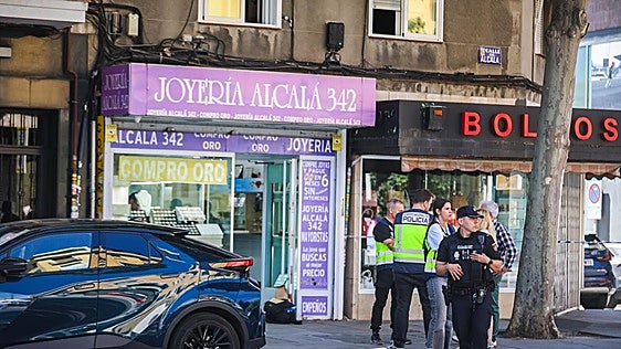 Atracan una joyería en la avenida de Bruselas y retienen a la empleada
