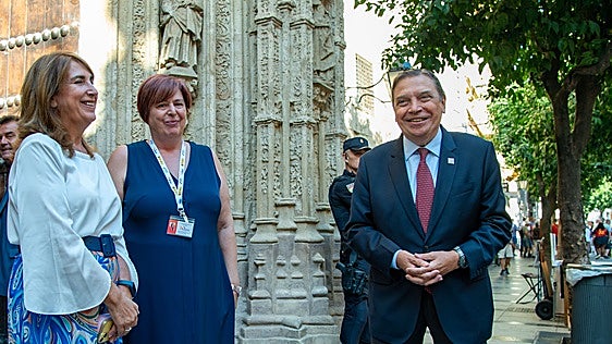 Luis Planas admite que «preferiría que el adquirente de Deoleo fuera un grupo español»