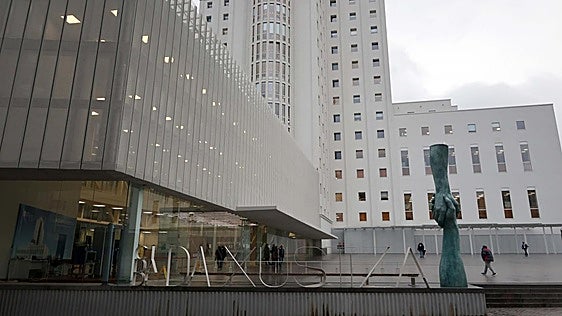 Un predicador acosó durante meses a un camarero gay en Vigo: «Arrepiéntete, maricón, y arrodíllate ante Dios»