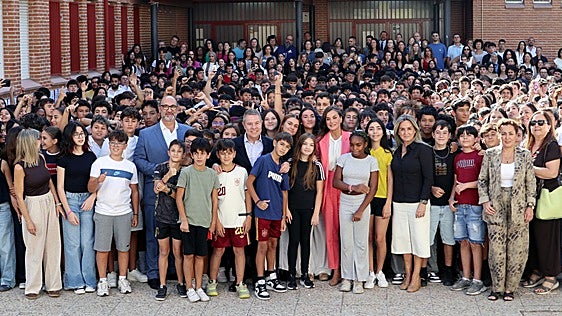 Doña Letizia en Talavera: una visita muy especial rodeada de juventud