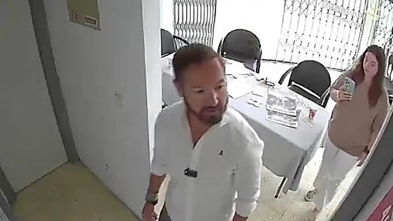 El concejal de Vox, Juanma Badenas, en el vídeo difundido por el sindicato de estudiantes.
