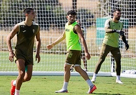Salim El Jebari y Víctor Sánchez, durante un entrenamiento en la Ciudad Deportiva
