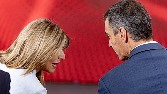 El Gobierno cede a la presión por Maricarmen y busca instrumentalizar el desahucio a su favor