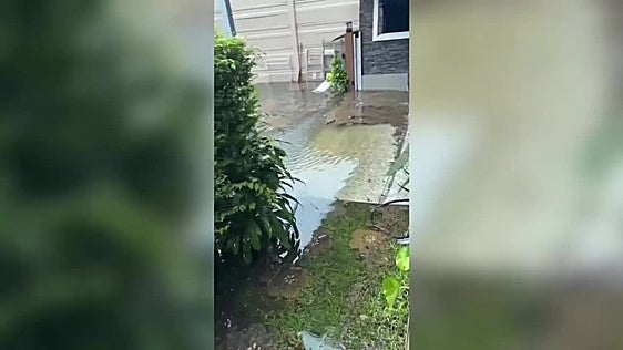 Fuertes lluvias e inundaciones afectan gran parte de Bangkok
