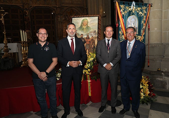 Morcillo, Jiménez y Velázquez con el presidente de la hermandad.