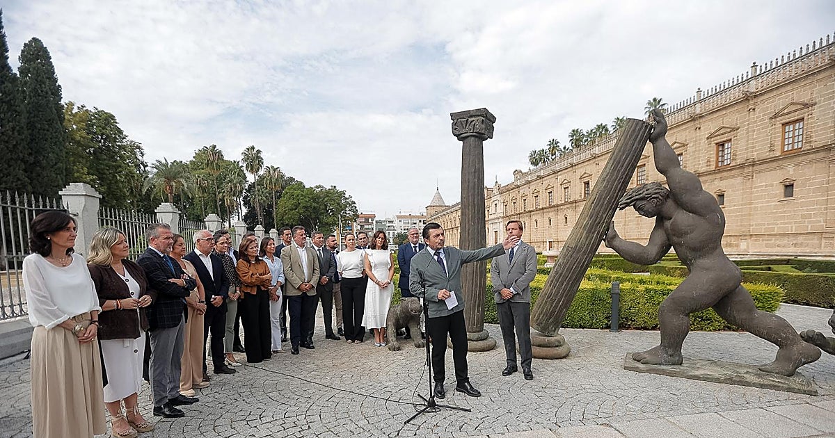 El PP se manifiesta manifiesto en apoyo a Ceuta «contra la mordaza» de la izquierda: «No nos callarán»