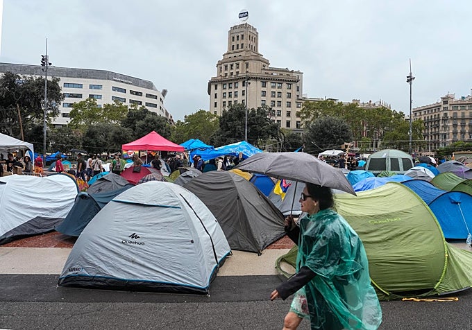 Acampada de plaza Cataluña, esta mañana