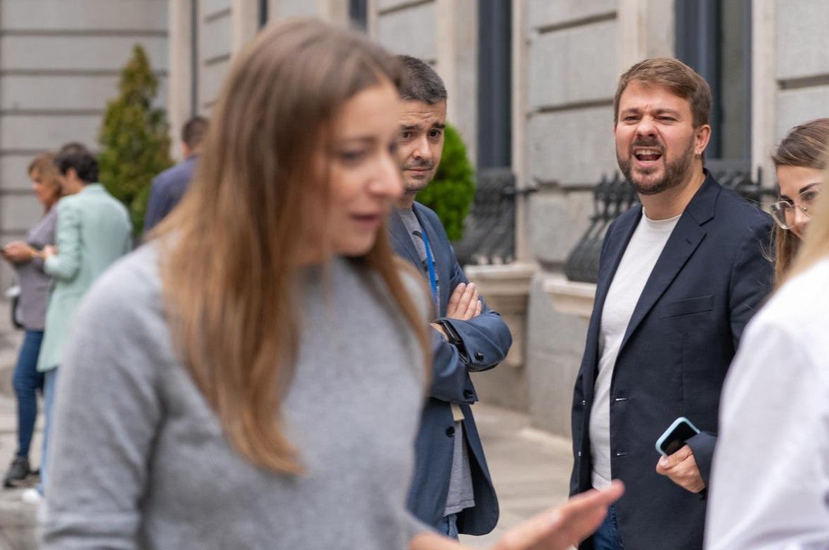 Ester Muñoz, increpada por un diputado de Compromís: «¿Podrán dormir tranquilos?»