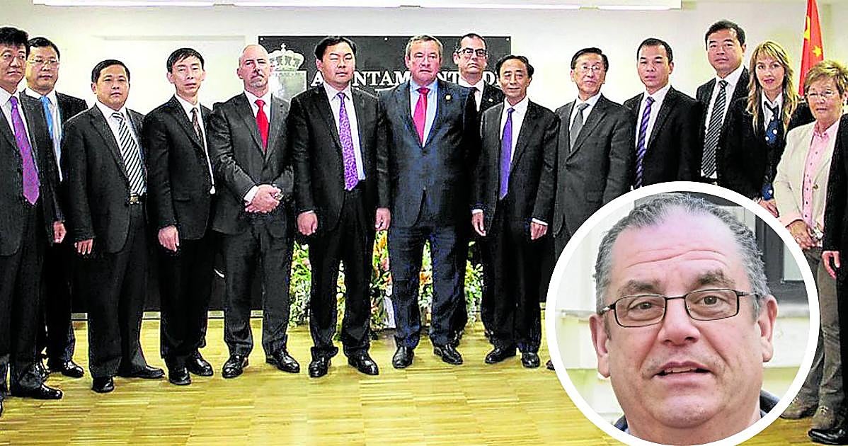 Cesado un concejal de Laredo tras desvelarse su experiencia en un burdel durante un viaje oficial a China
