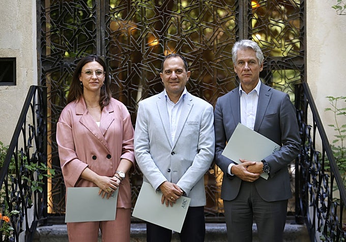 María Teresa Carrillo (Emacsa), Javier Gómez Postigo (ABC Córdoba) y Rubén Rodríguez (Caixabank), miembros del jurado