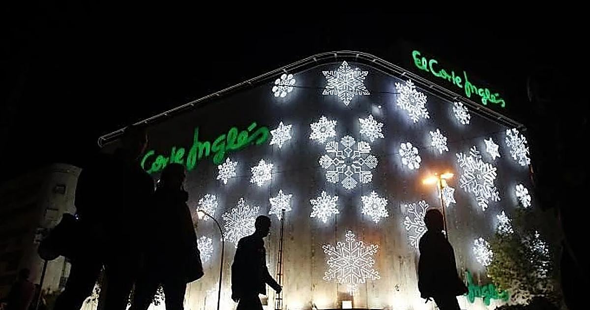 El Corte Inglés ya busca empleados para Navidad en Andalucía: estas son las vacantes sin estudios