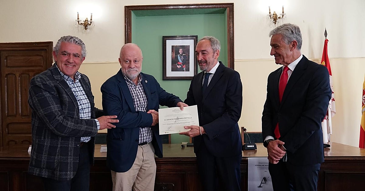 El historiador Ignacio Ezquerra, Premio Sinodal de Aguilafuente con un estudio sobre el Consejo Real con Felipe II