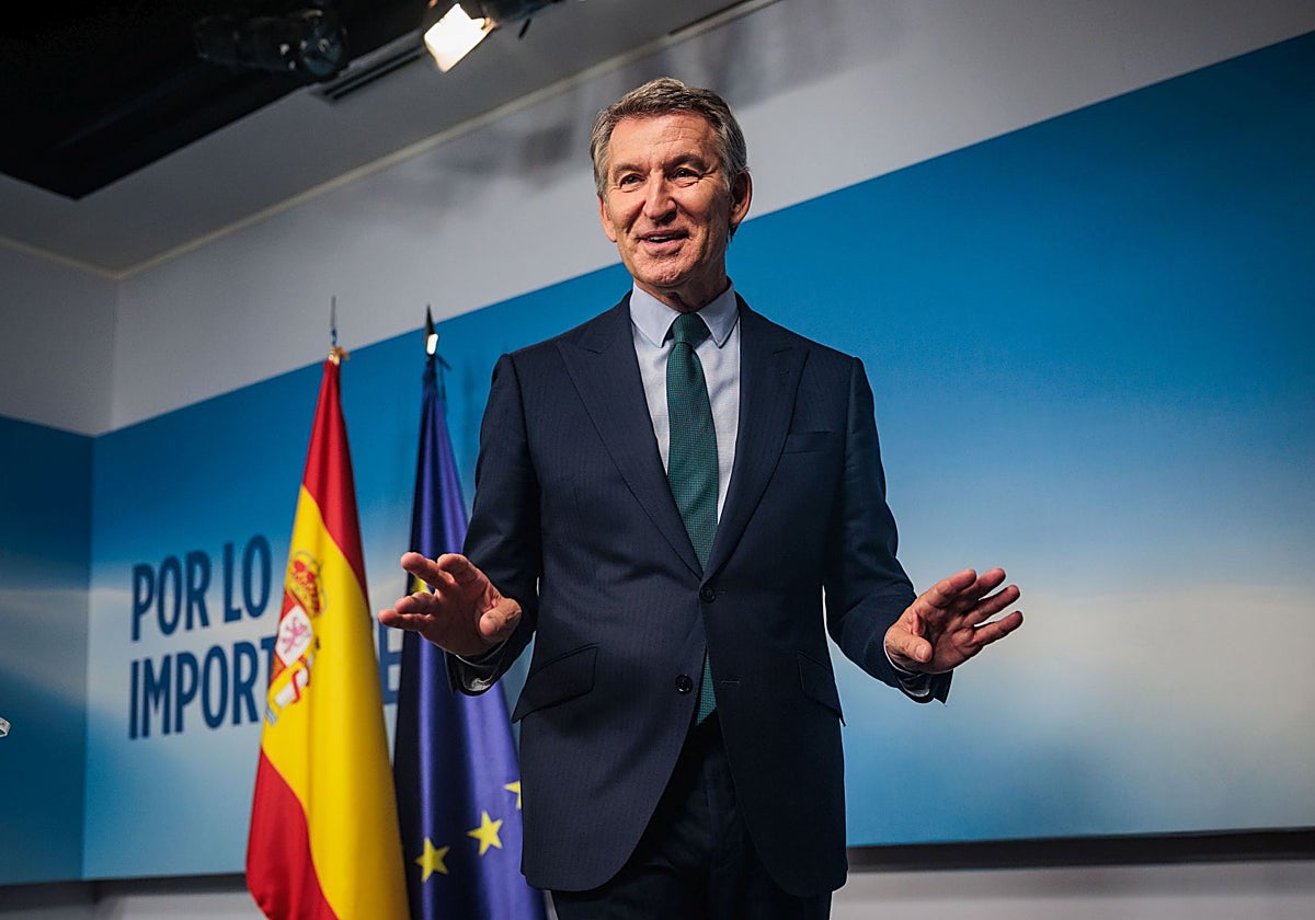 El PP asume una campaña sucia y que necesitará combatir el miedo a la derecha