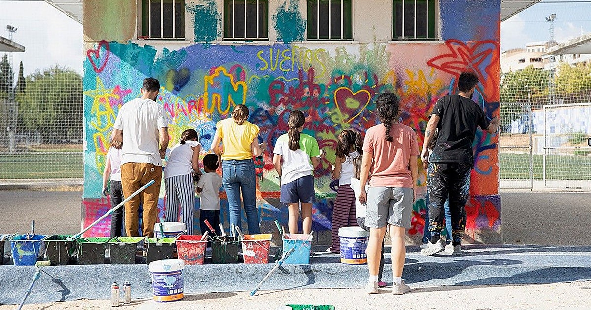 Brochazos de arte y solidaridad para hacer realidad los sueños de los más vulnerables