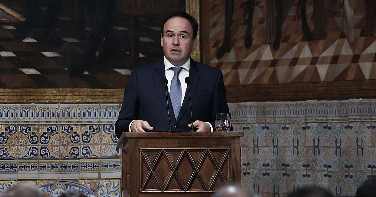Llorca reivindica la «voz propia» de los valencianos en su día: «No aceptamos ser menos»