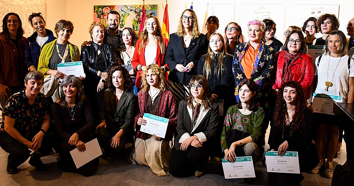 Nené Rodríguez, Elisa Menchero Garrido y Marian Calvorrey, ganadoras de los XII Premios Amalia Avia