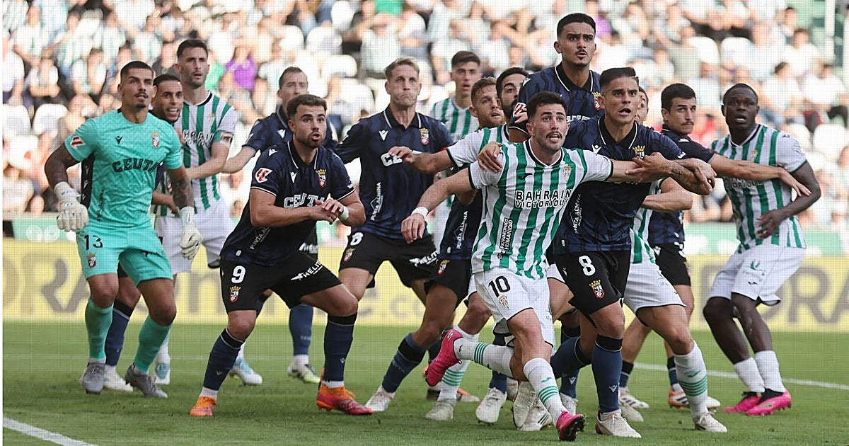 LaLiga confirma el horario del Córdoba CF - Ceuta de la decimotercera jornada en Segunda División