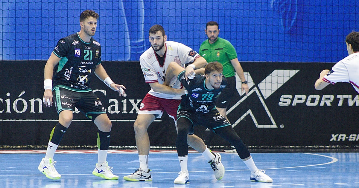 Un Cajasol Ángel Ximénez superlativo empata ante el portentoso Logroño (32-32)