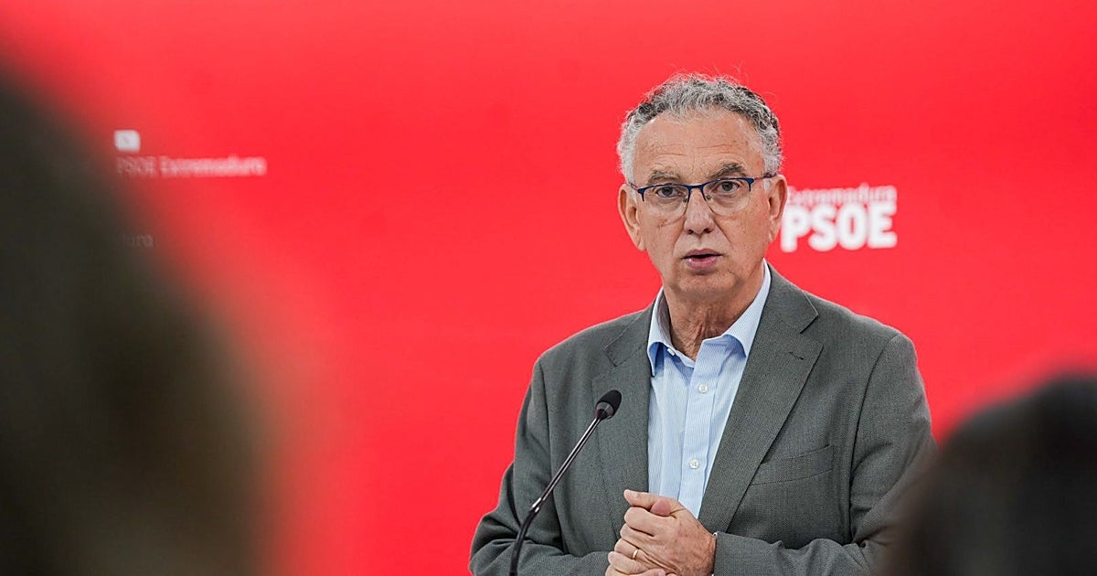Sánchez blinda a su hombre de confianza en Extremadura y lo coloca como cabeza de lista al Senado por Badajoz