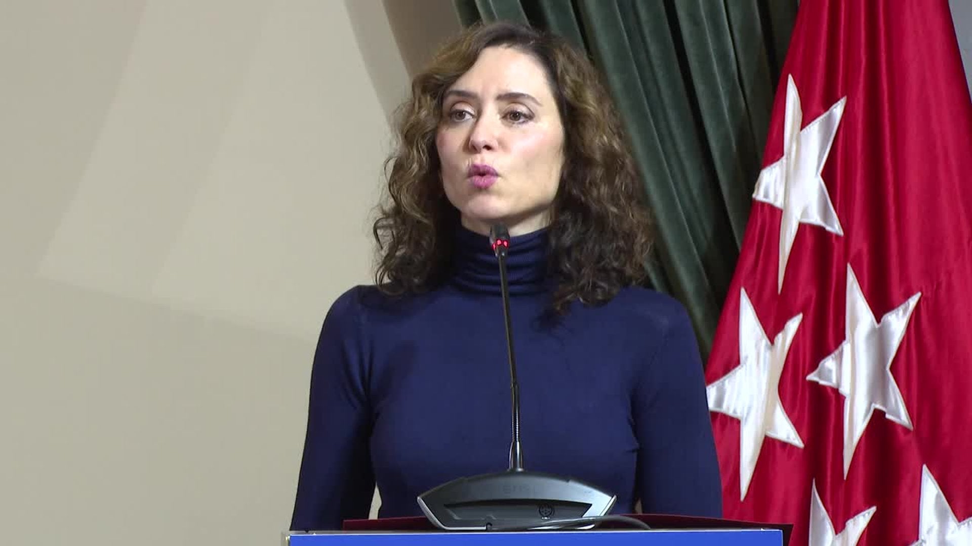 Ayuso acusa a los profesores en huelga de utilizar la educación pública con fines políticos