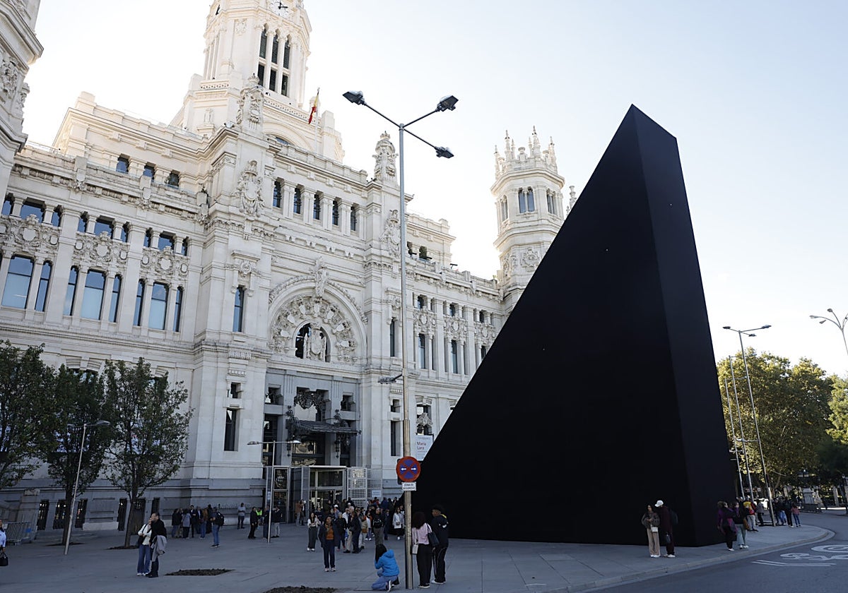 Madrid instala en Cibeles una estructura de 20 metros para contemplar la ciudad desde otra perspectiva