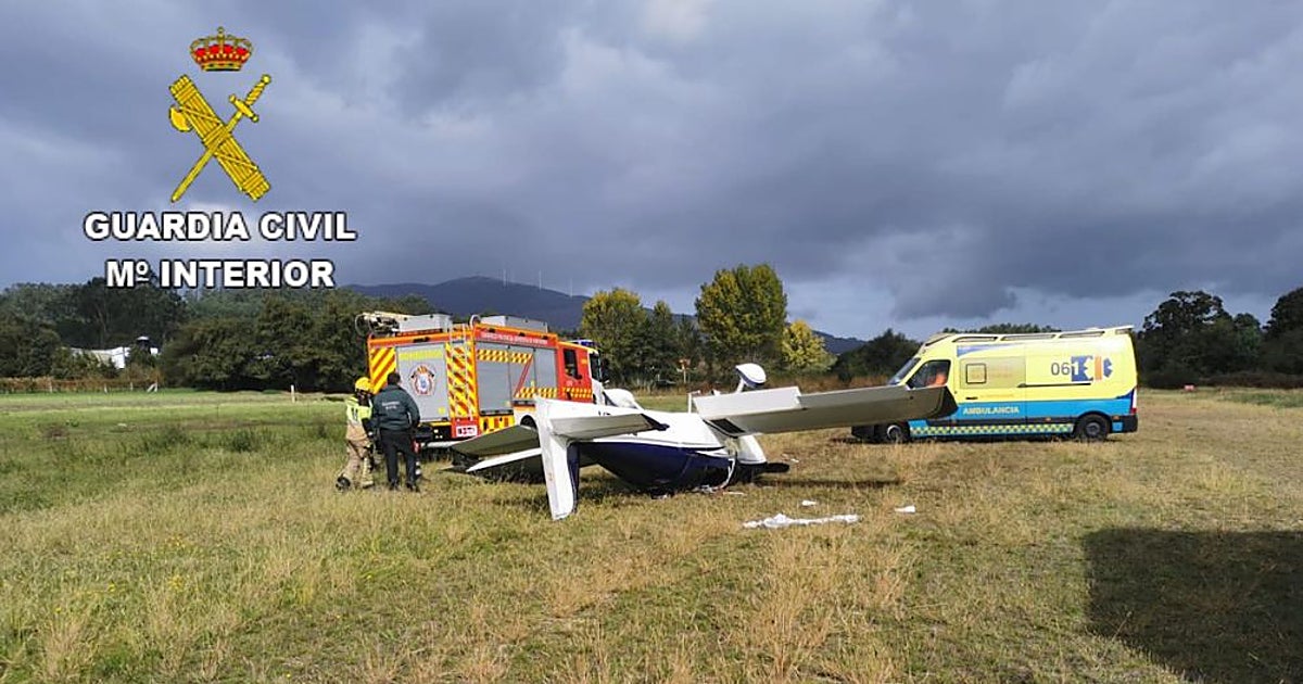 Una avioneta sufre un fallo mecánico y vuelca en un aeródromo de Pontevedra: dos heridos, uno grave