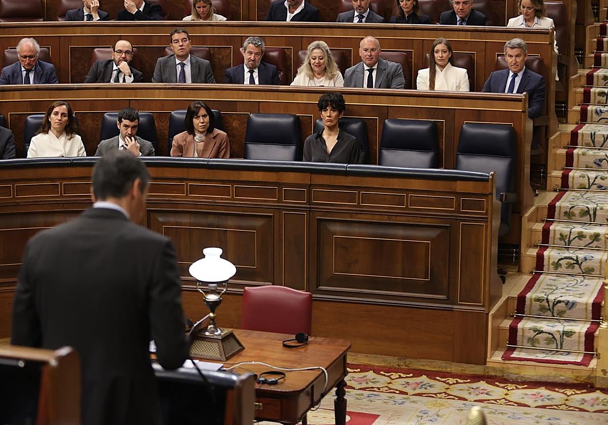 El PSOE monta una campaña contra Feijóo cuestionando su feminismo
