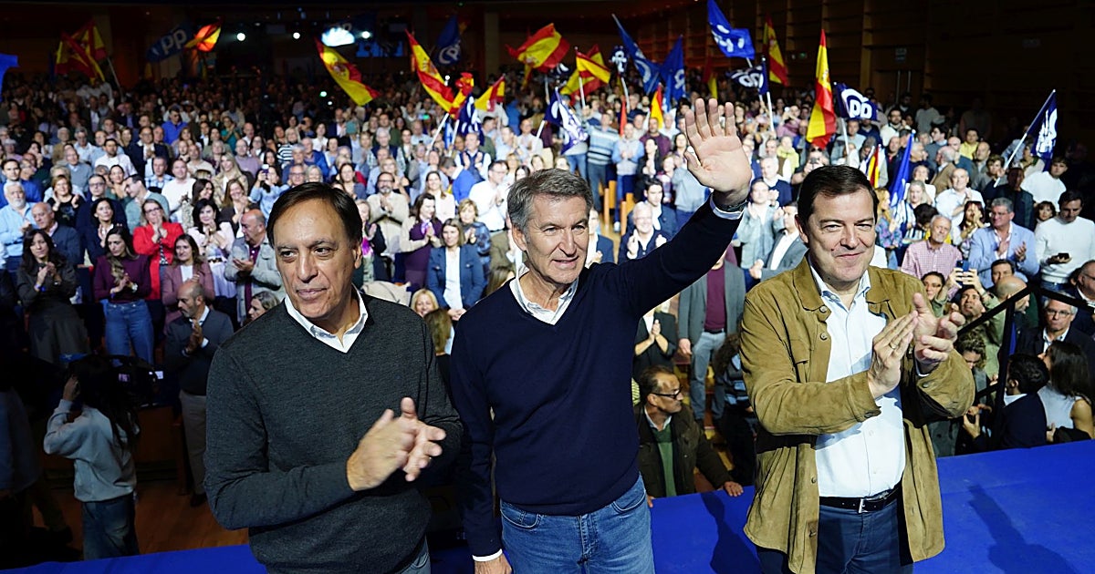 Feijóo Links Sánchez to Barcelona Disturbances, Calls for Democratic Unity