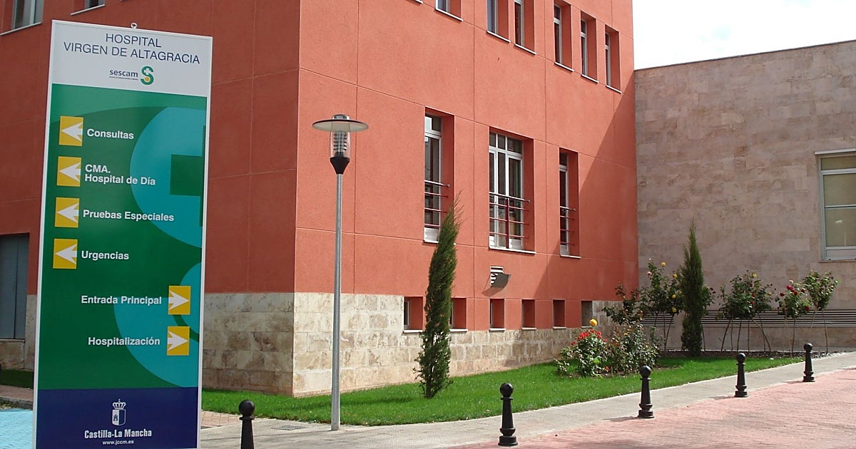 Cinco heridos en una colisión entre dos turismos en Valdepeñas