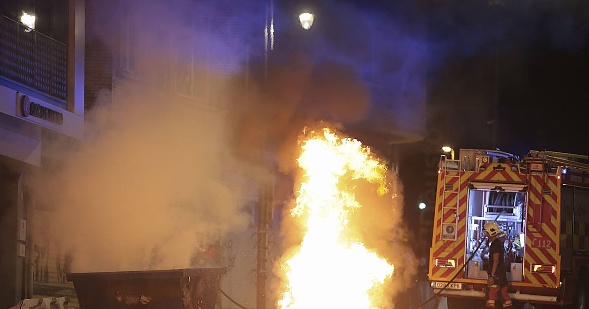 Diecinueve radicales detenidos en los disturbios tras la protesta que ha impedido el acto de Vito Quiles en Bilbao