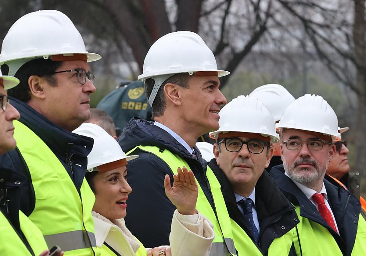 El PSOE de Madrid reconoce que la dimisión del delegado les hace un «roto»: «Deja muchos frentes abiertos» Thumbnail