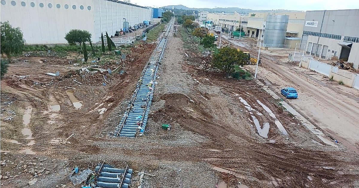 El tren que la dana dejó a medio camino: la C3 sigue sin fecha para volver a Utiel