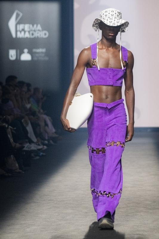 Álvaro Calafat despierta a una adormecida pasarela