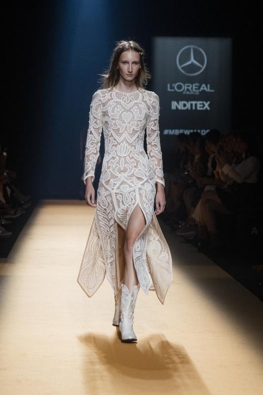 Teresa Helbig nos vuelve a dar una lección de costura