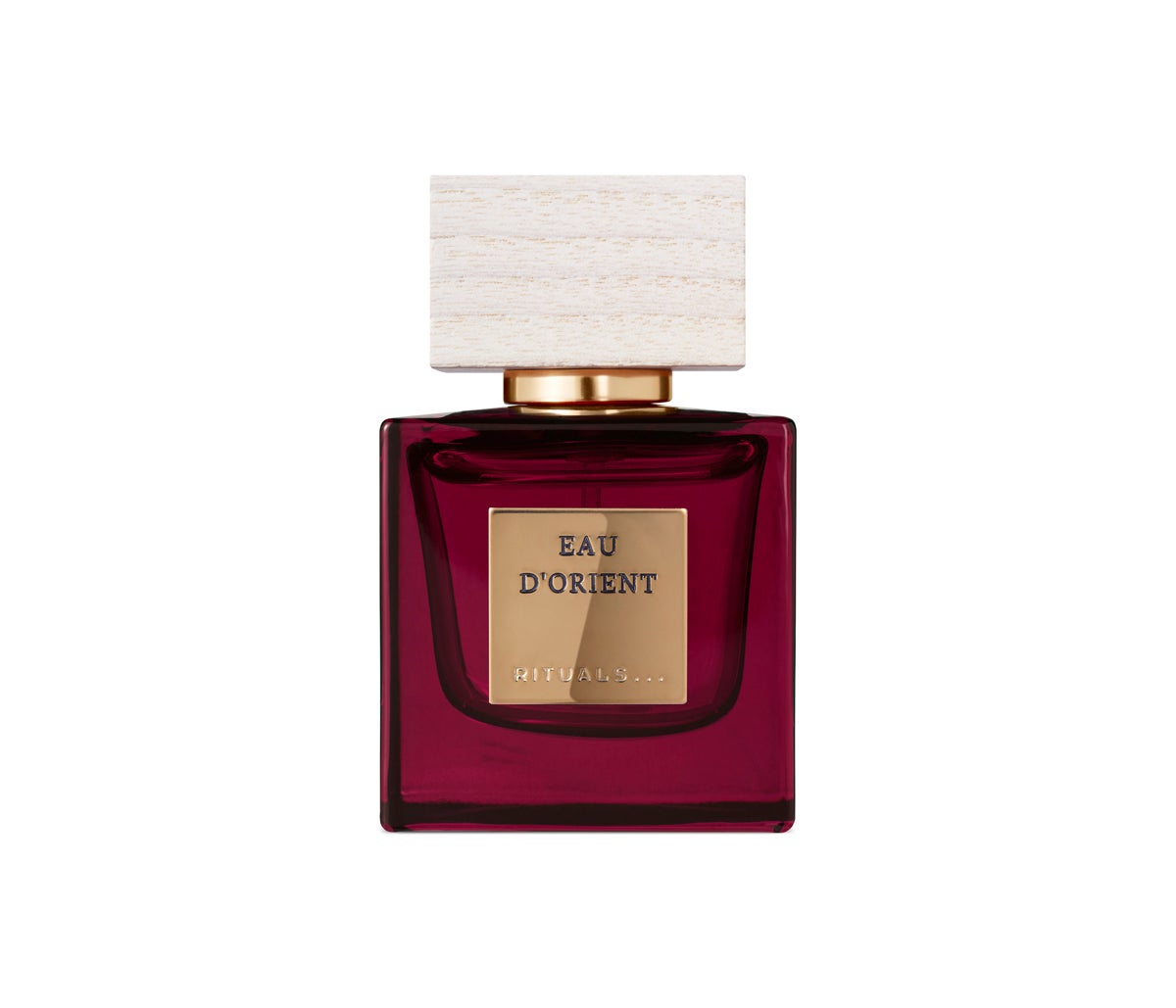 Eau d'Orient de Rituals (42,50 €, 50 ml). El aroma del atardecer en un cálido y dulce oasis persa, en el que la naturaleza florece esplendorosa, con una composición seductora que se abre con notas de pimienta rosa, elemí y canela, se recrea en un corazón de incienso y bálsamo del Perú, y reposa en un fondo de haba tonka, vainilla de Madagascar y sándalo. Con un 84% de ingredientes de origen natural, y una botella 100% reciclable.