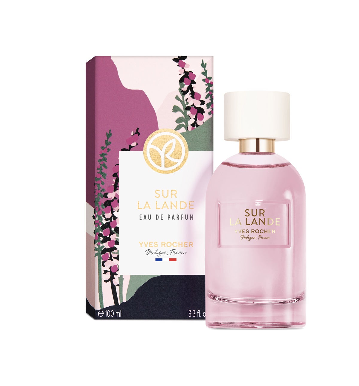 Sur la lande de Yves Rocher (57 €, 100 ml). La perfumista Caroline Dumur lo describe así “como una postal olfativa que capta la esencia del vasto y salvaje páramo que esculpe el paisaje bretón. Una tierra con carácter que tiene el mar como telón de fondo”. Es una fragancia que funde el rocío del mar y la esencia de las flores y que viaja al corazón de la Bretaña francesa. Destaparlo es descubrir un estallido de flores silvestres entre las que destacan la Camomila y el Jazmín, que va realzado con la potencia del Absoluto de Algas Bretonas.