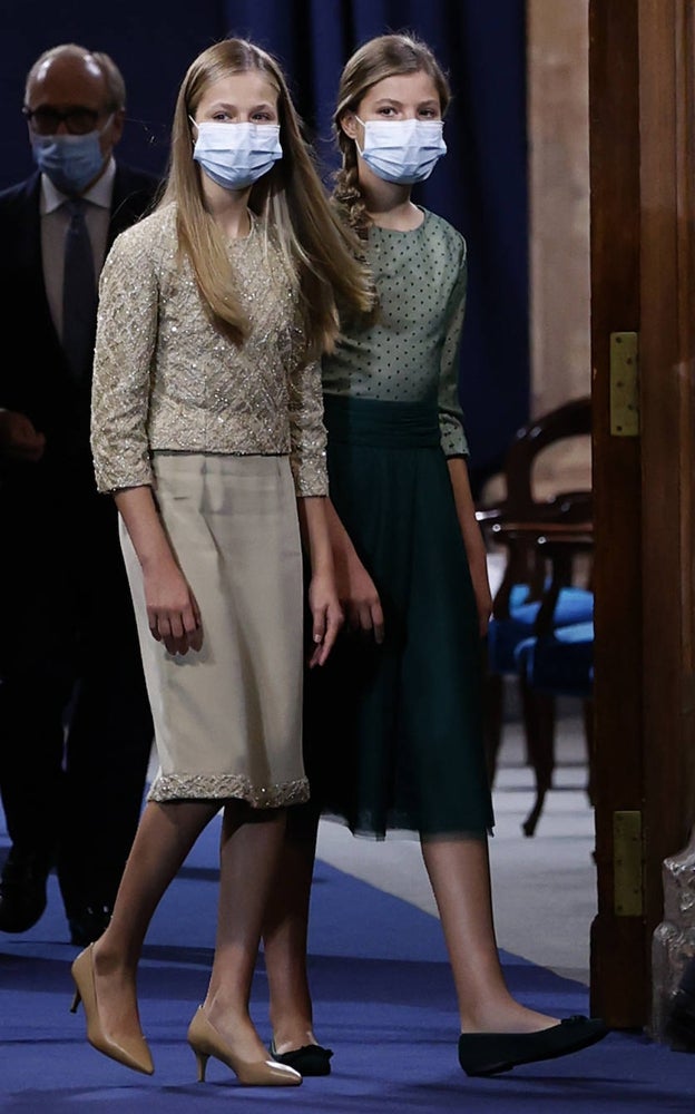 Leonor y su hermana, la infanta Sofía, en la entrega de los premios Princesa de Asturias 2020.