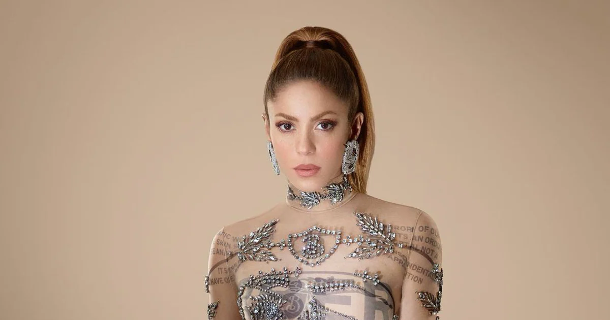 Shakira deslumbra con un 'vestido desnudo' como nueva imagen de Burberry