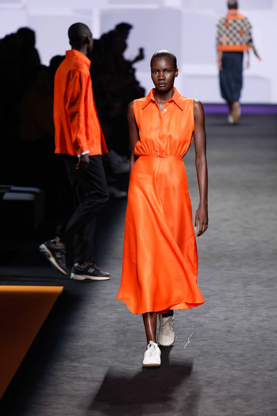 Pablo Erroz Otoño/Invierno 2023/24. Los colores vibrantes tampoco han faltado en las propuestas del mallorquín. 