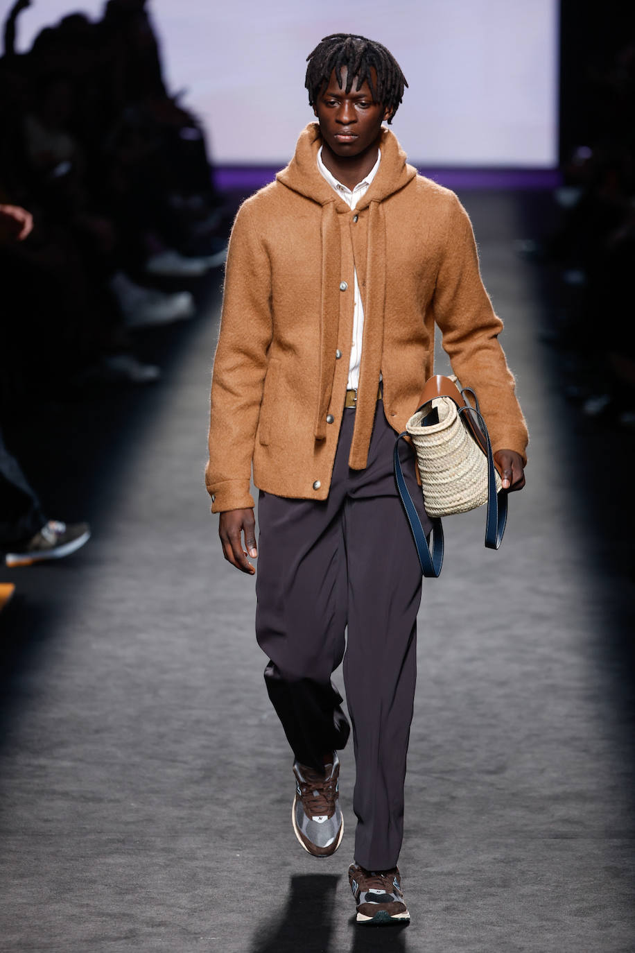 Pablo Erroz Otoño/Invierno 2023/24. El diseñador también ha aprovechado para presentar las cestas Limited Edition de Pablo Erroz para LaFloid. 