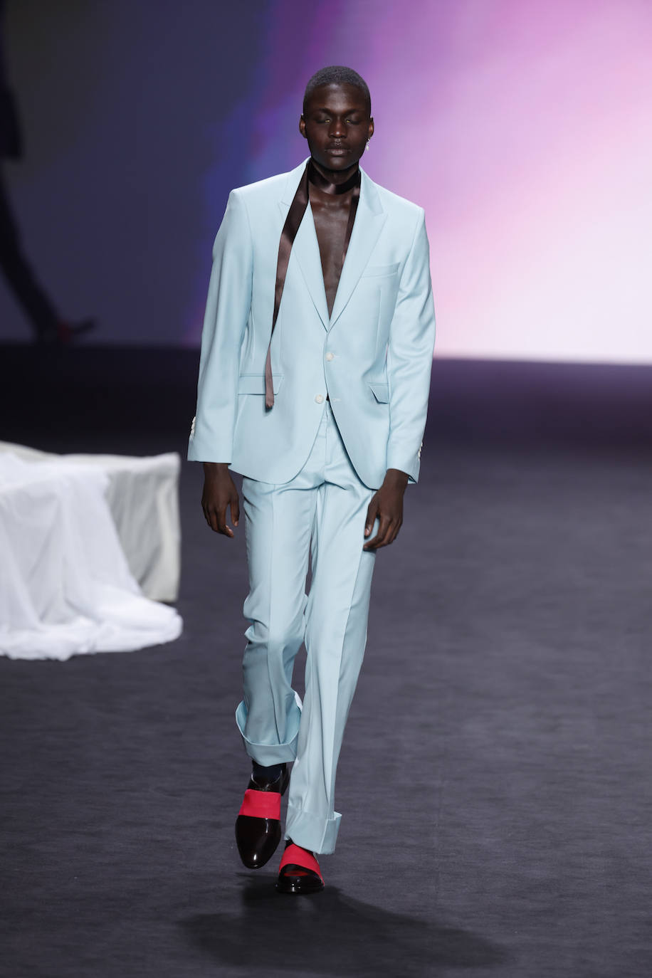 García Madrid otoño/invierno 23/24. Las prendas han sido confeccionadas con tejidos de la mejor calidad como lanas cashmere, kid mohair, seda y algodones premium.