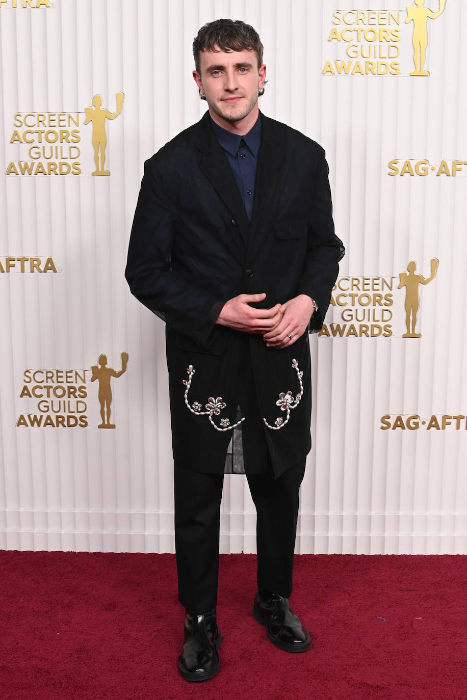 Paul Mescal volvió a ser uno de los más originales con este peculiar estilismo. 