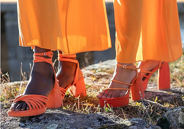 Sandalias y zapatos de tacón para aguantar día y noche como la invitada perfecta