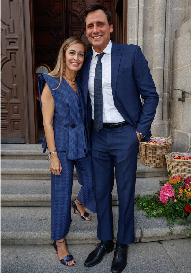 Ion Aramendi y María Amores en la boda de Kiko Matamoros y Marta López.